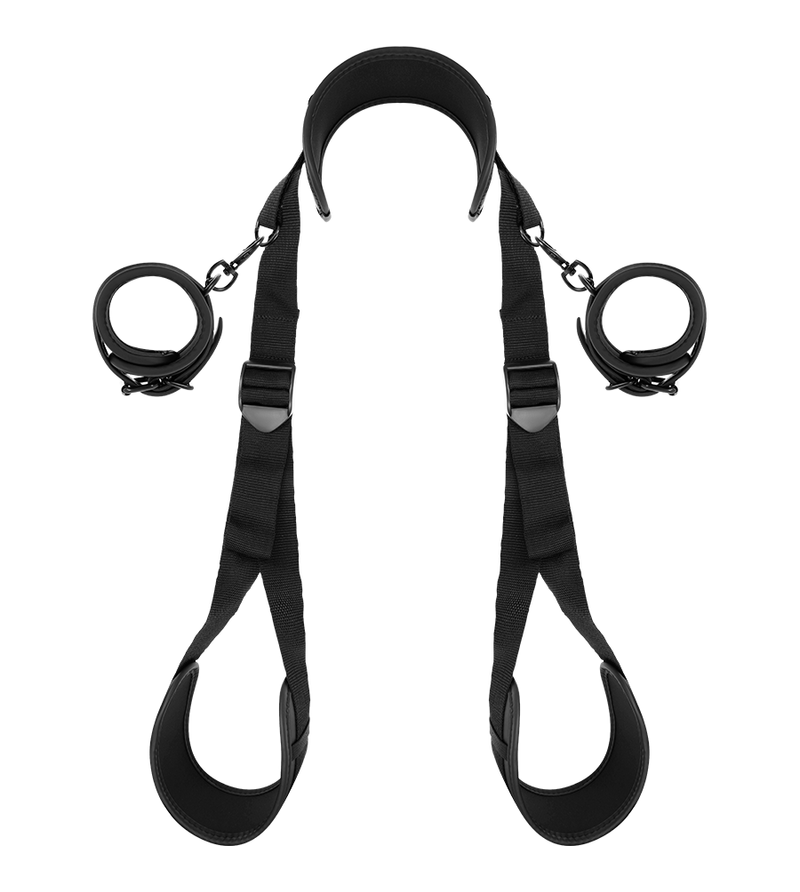 FETISH SUBMISSIVE - POSITION JAMBES OUVERTES AVEC MENOTTES DOUBLÉES EN NOPRÈNE