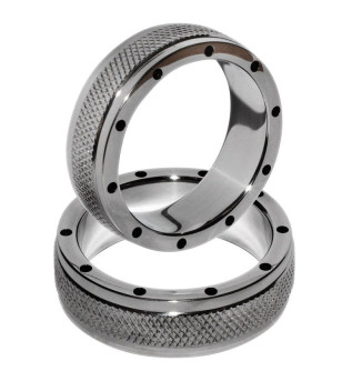 METAL HARD - ANNEAU POUR PÉNIS ET TESTICULES 50MM