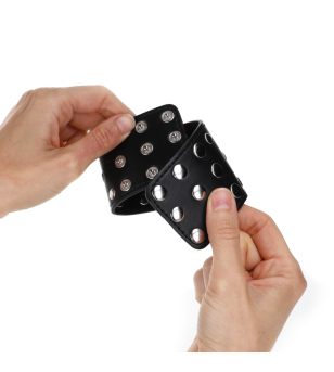 KINK - APPAREILS DE RETENUE POIGNETS AVEC FERMETURE PRESSION PLEINE DE RIVETS NOIR AJUSTABLE 19-24 CM X 5,5 CM