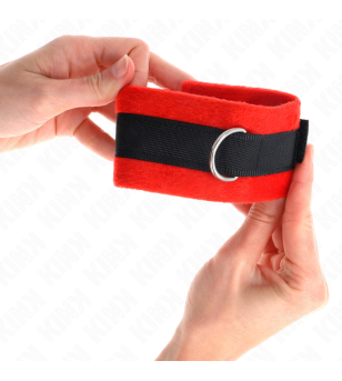 KINK - MANCHETTES DÉBUTANT EN FOURRURE NOIR-ROUGE 30 X 7 CM