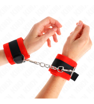 KINK - MANCHETTES DÉBUTANT EN FOURRURE NOIR-ROUGE 30 X 7 CM